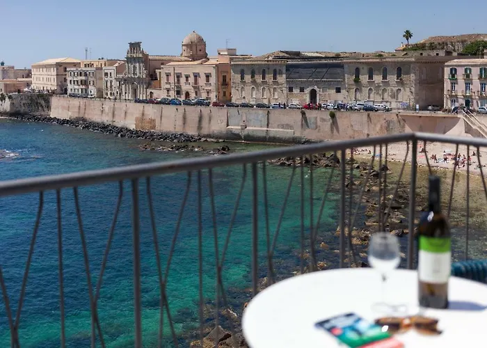 La Baia Di Ortigia Syracuse